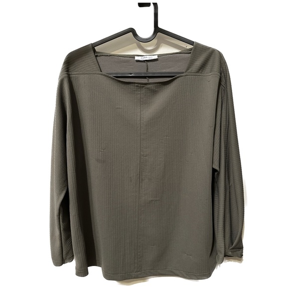 Olive Zara Flowy Long Sleeve - Picture 1 of 2